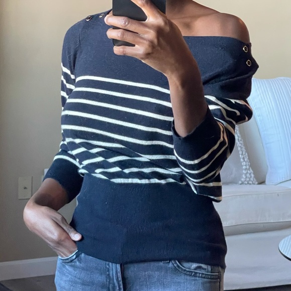 Milly Navy Blue White Stripe Light Sweater Accent Button by the Shoulders.SizeS - Picture 2 of 8